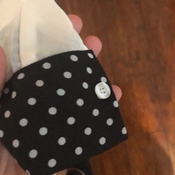 Bundle of two adorable shirts - Picture 5 of 6